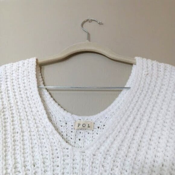 POL Ultra Soft Oversized Thick Chunky Deep V-Neck Sweater Cozy Warm Staple L - Picture 3 of 11